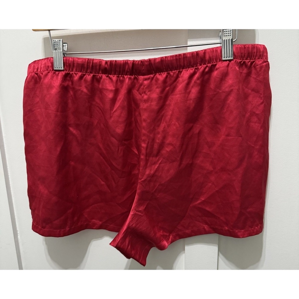 Victoria's Secret Satin Sleep Shorts Size Large Red Luxury Elevated Basic Classy